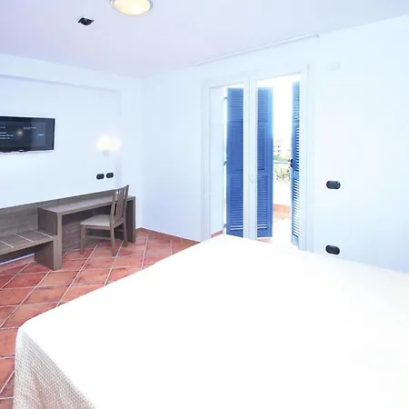 Ai Pozzi Village - Ili02226-sya